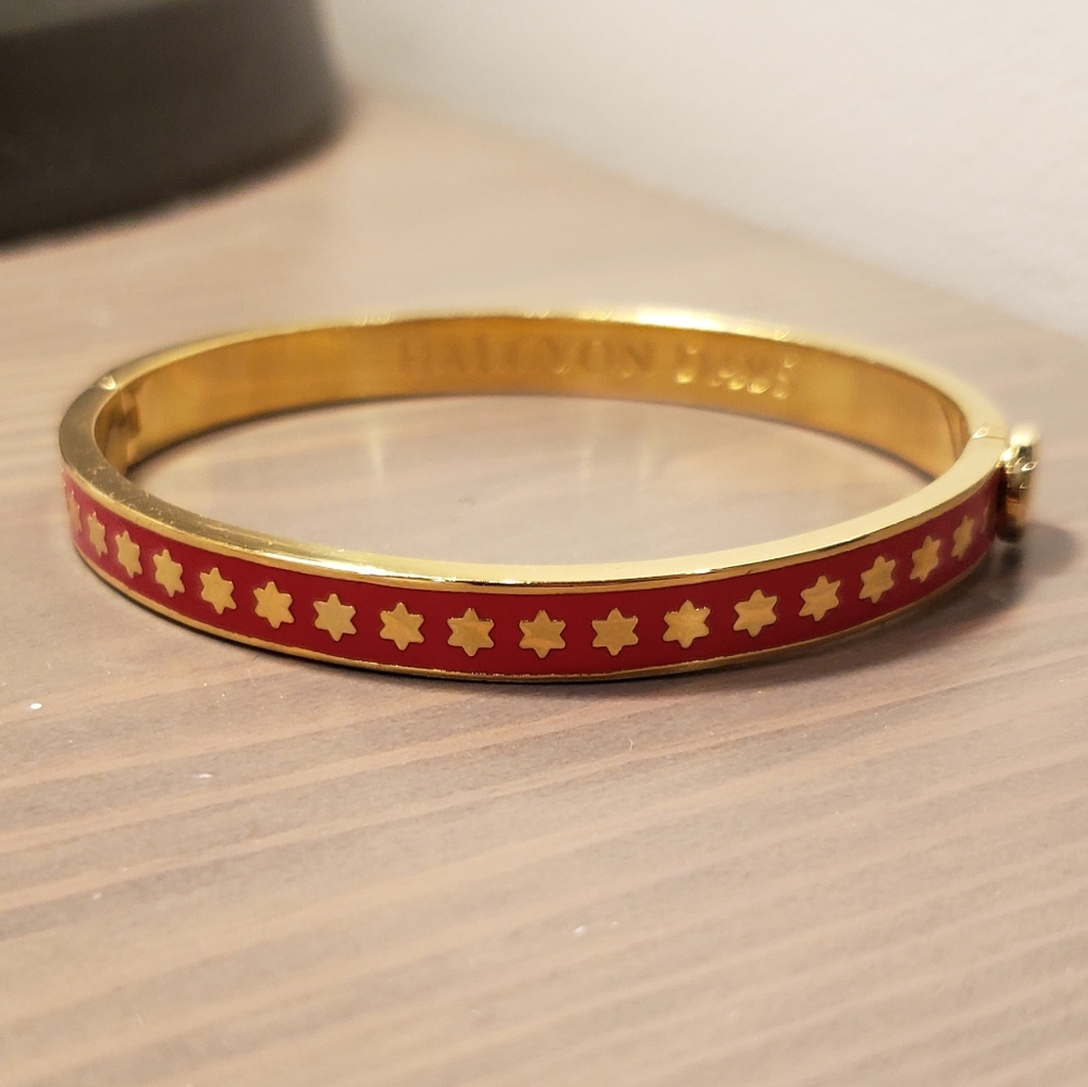 Halcyon Days hinged Bangle